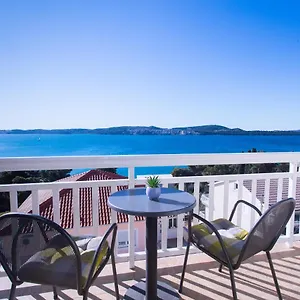 Ana Apartman